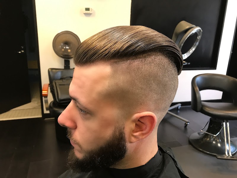 Men's haircut in Hartford & New Haven CT