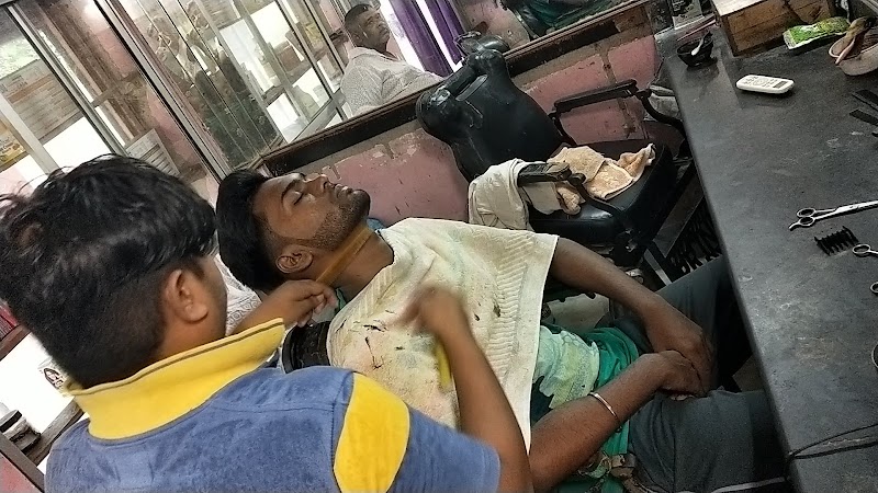 Men’s haircut in Rajpur Sonarpur