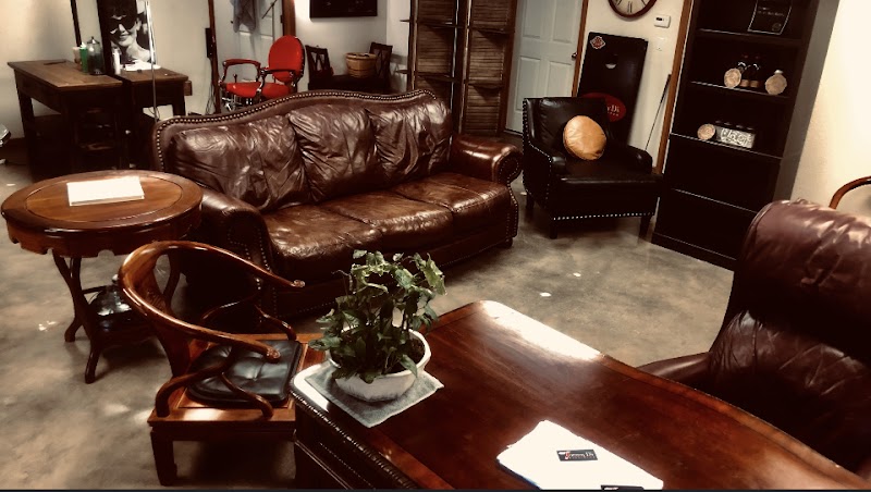 Men's haircut in Rogers AR