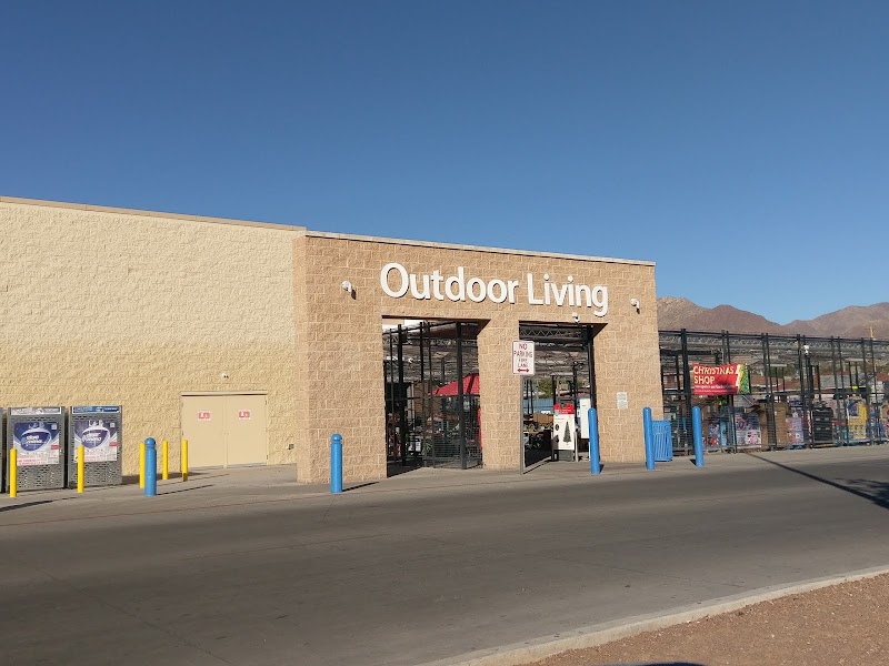 Walmart store in El Paso TX