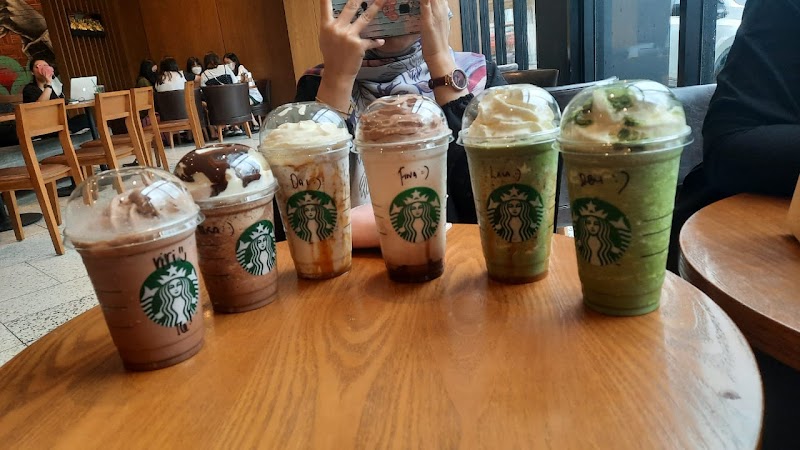 Starbucks (2) in Shah Alam