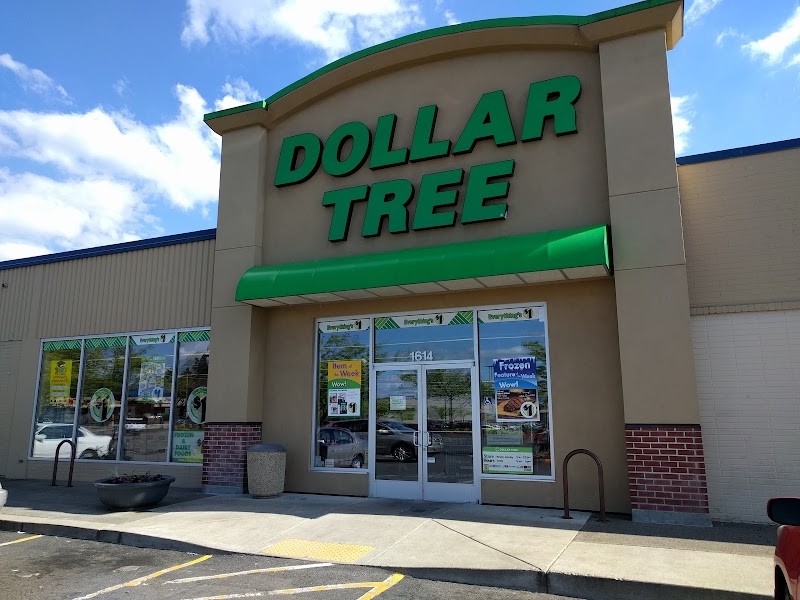 Dollar Tree (2) in Portland OR