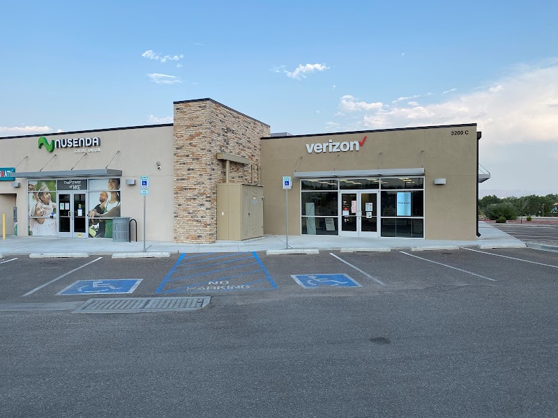 Verizon (2) in Albuquerque NM