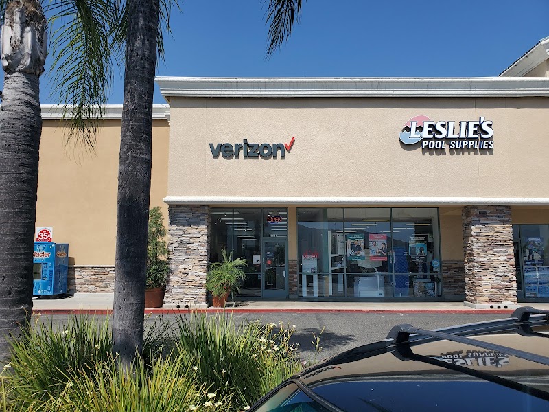 Verizon (2) in Glendale CA