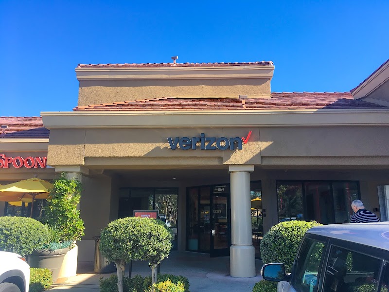 Verizon (2) in Irvine CA