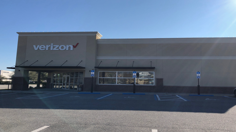 Verizon (2) in Jacksonville FL