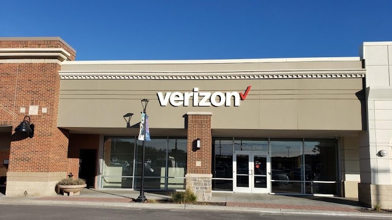Verizon (2) in Kansas City KS