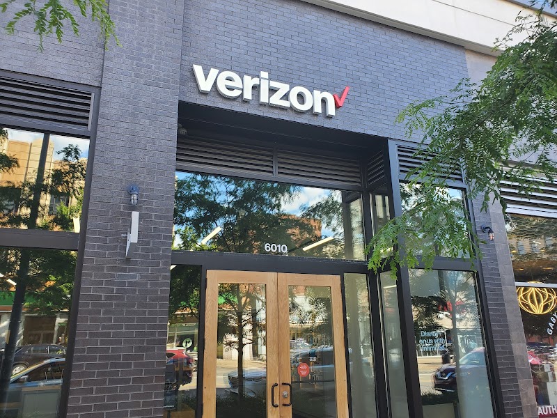 Verizon (2) in Pittsburgh PA