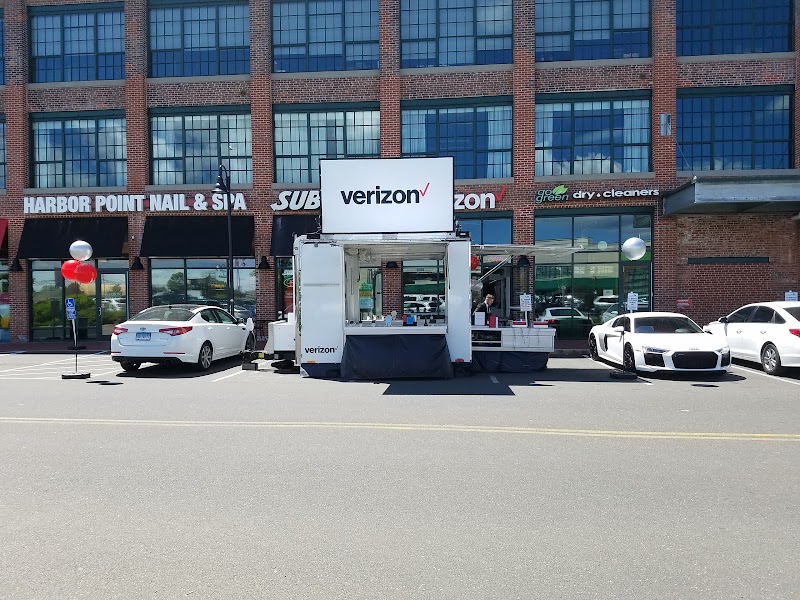 Verizon (2) in Stamford CT