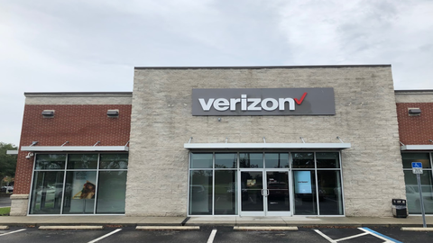 Verizon (2) in Tampa FL