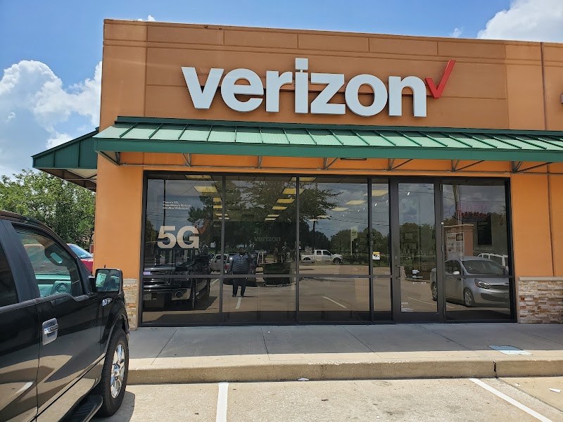 Take a Tour of the 7 Largest Verizon Stores in Pasadena TX