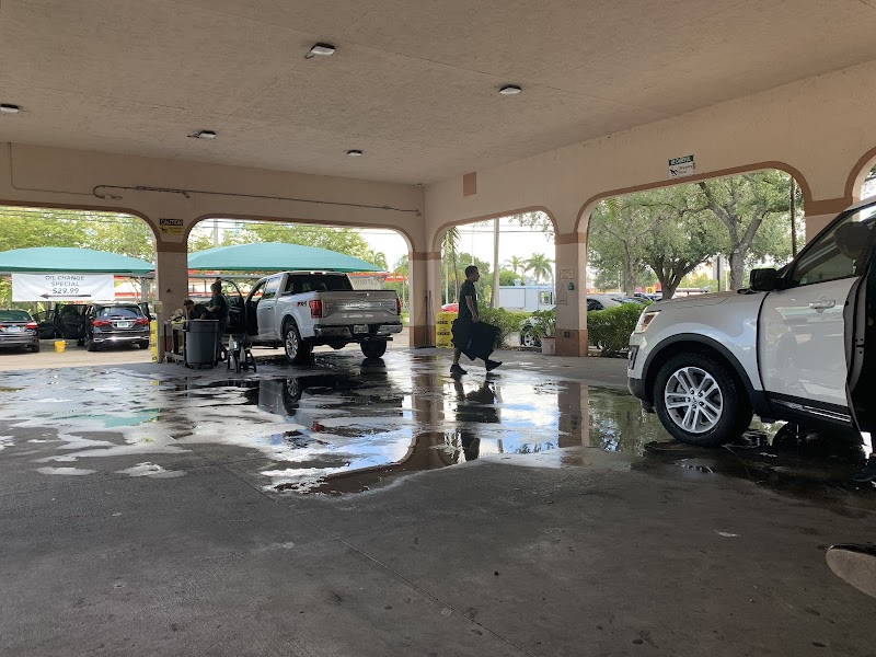 Self Car Wash (0) in Plantation FL, USA