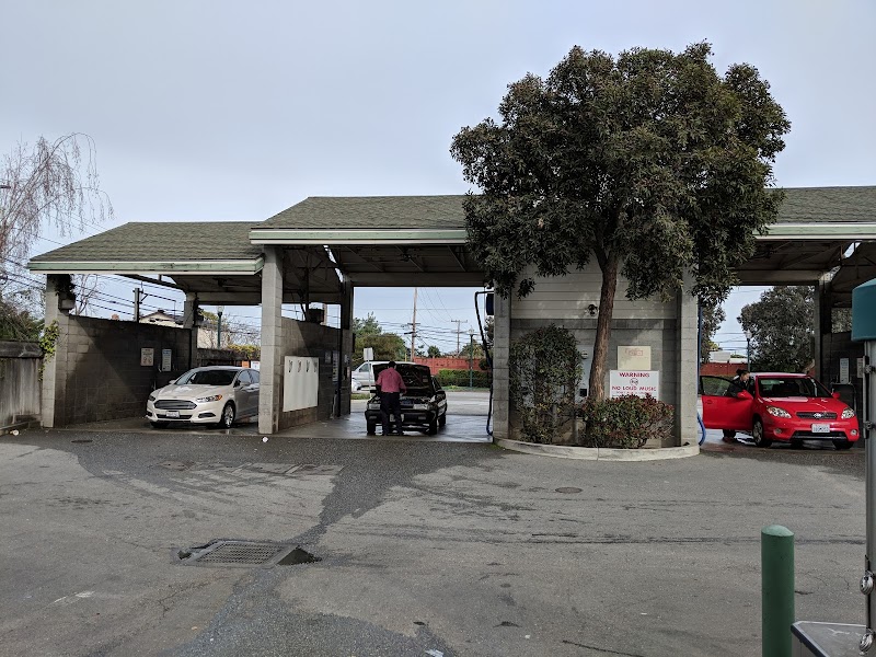 Self Car Wash (2) in San Mateo CA, USA