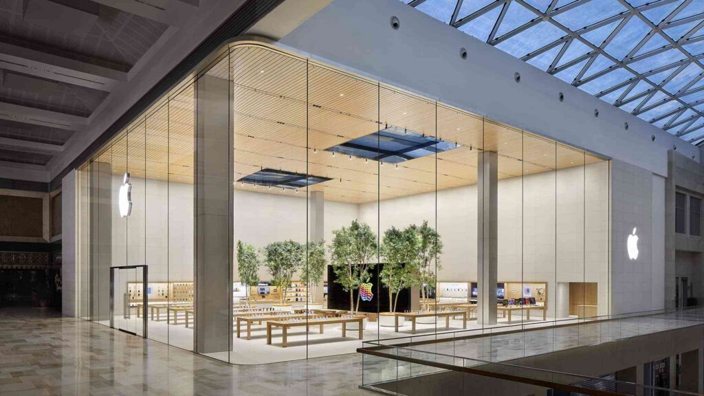 Apple Yas Mall, Abu Dhabi