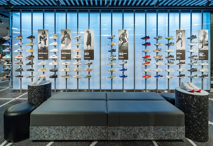 Nike Vivo City Kicks Lounge, 1 Harbourfront Walk, Level 2, #02 29a