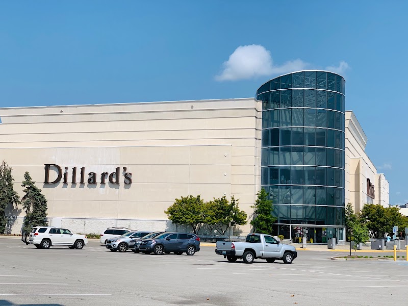 Dillard's: Fayette Mall