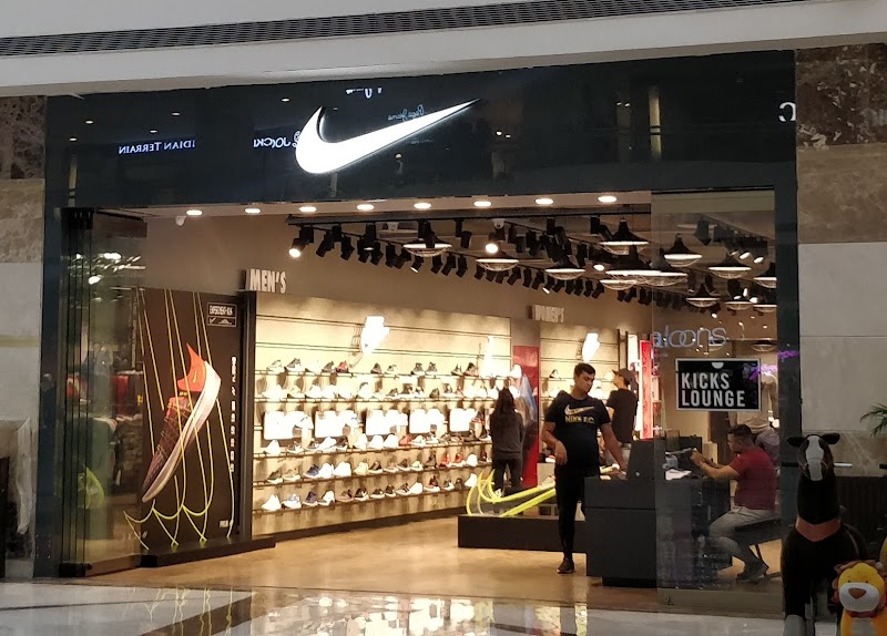 Biggest Nike Store in Delhi
